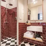 Esqina Urban Πανσιόν 4*