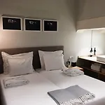 Esqina Urban Πανσιόν Lisboa
