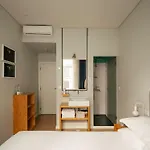 Gæstehus Esqina Urban 4*