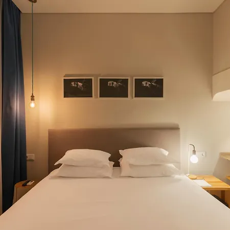 Esqina Urban 4*