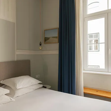 Esqina Urban Gasthuis 4*